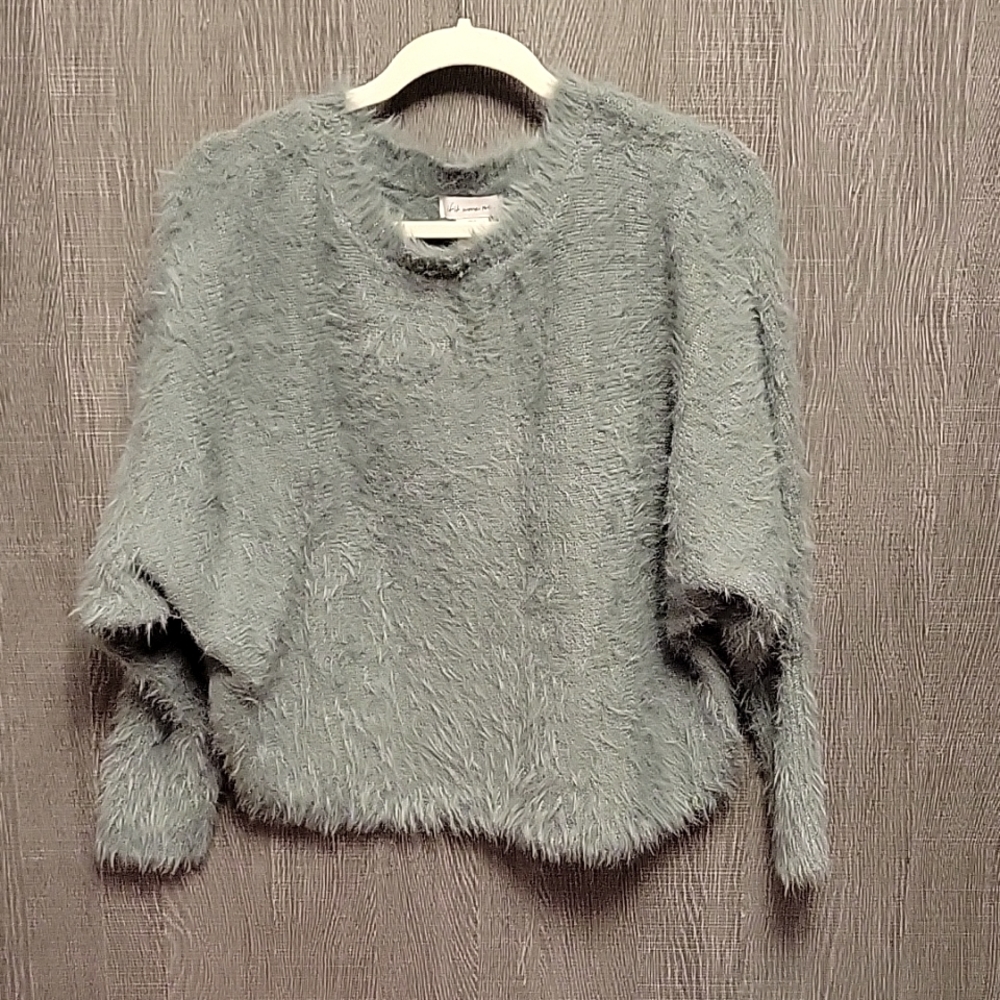 Fuzzy eyelash knit sweater